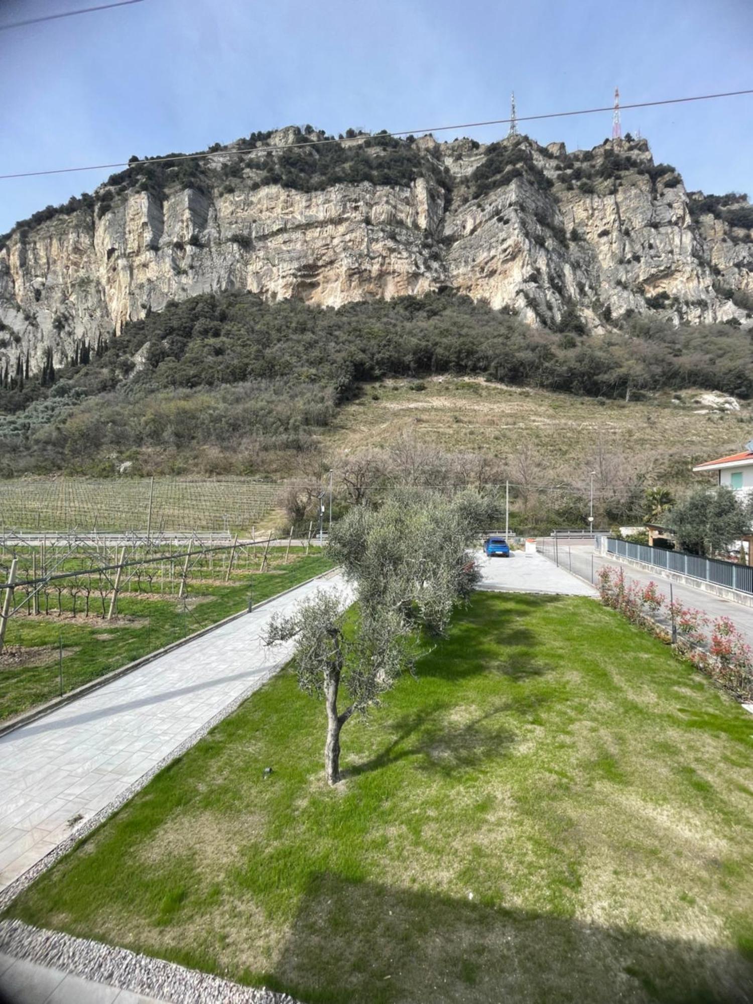 Bed and Breakfast Lotus Garda Riva del Garda Exterior foto